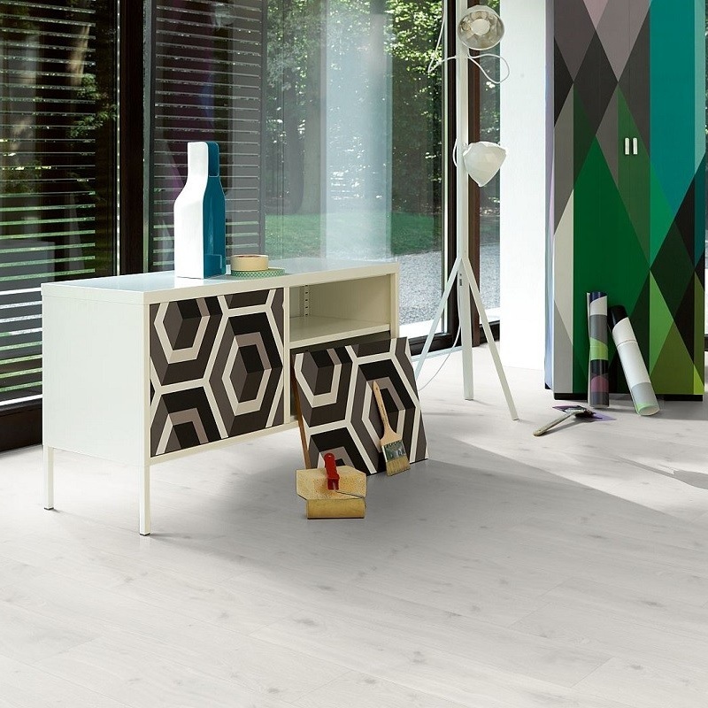 PARADOR Laminat Eiche kristallweiß Landhausdiele Gebürstete Struktur | Click In | 2. Wahl PARADOR Laminat Eiche kristallweiß Landhausdiele Gebürstete Struktur | Click In | 2. Wahl