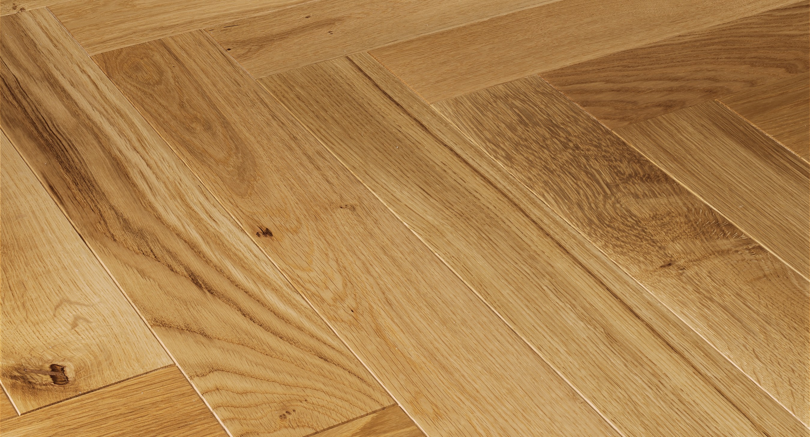 PARADOR Parkett Eiche Stab lackversiegelt matt 4-seitige Minifase Fischgrät | Trendtime 3 | 9 m²-4014809194217 guenstig bei bodenverkauf.de kaufen PARADOR Parkett Eiche Stab lackversiegelt matt 4-seitige Minifase Fischgrät | Trendtime 3 | 9 m²-4014809194217