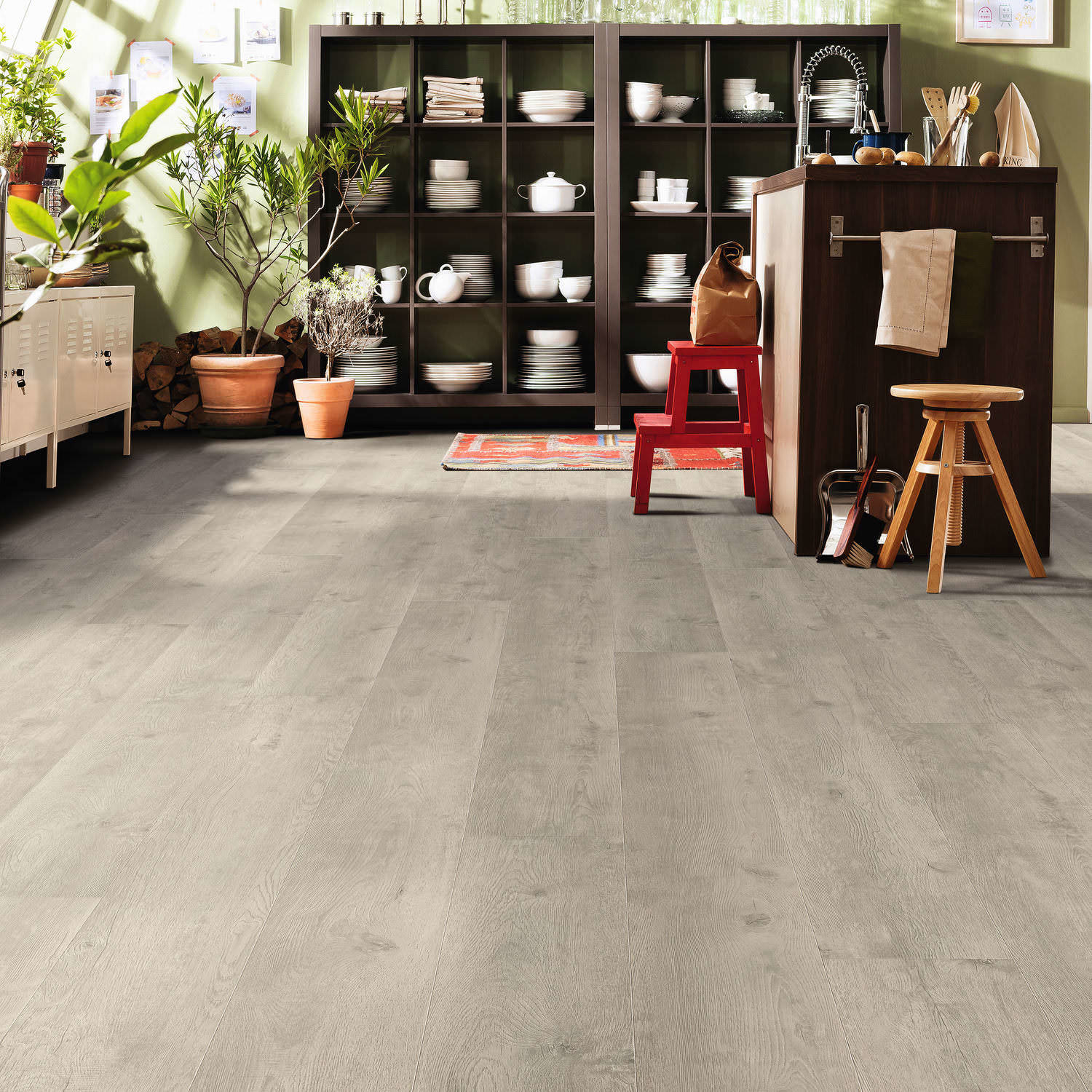 HARO Laminat Eiche Bergamo silbergrau Landhausdiele 4V | Tritty 100 Gran Via Sonderedition-4018427475673 guenstig bei bodenverkauf.de kaufen HARO Laminat Eiche Bergamo silbergrau Landhausdiele 4V | Tritty 100 Gran Via Sonderedition-4018427475673