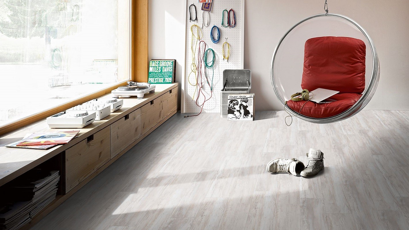 PARADOR Vinylboden Pinie skandinavisch weiß Landhausdiele Gebürstete Struktur | Basic 30-4014809191780 guenstig bei bodenverkauf.de kaufen PARADOR Vinylboden Pinie skandinavisch weiß Landhausdiele Gebürstete Struktur | Basic 30-4014809191780