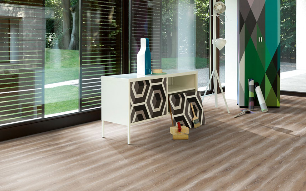 PARADOR Laminat Eiche Vintage braun Landhausdiele Antikmattstruktur 4-seitige V-Fuge | Basic 400-4014809198673 guenstig bei bodenverkauf.de kaufen PARADOR Laminat Eiche Vintage braun Landhausdiele Antikmattstruktur 4-seitige V-Fuge | Basic 400-4014809198673