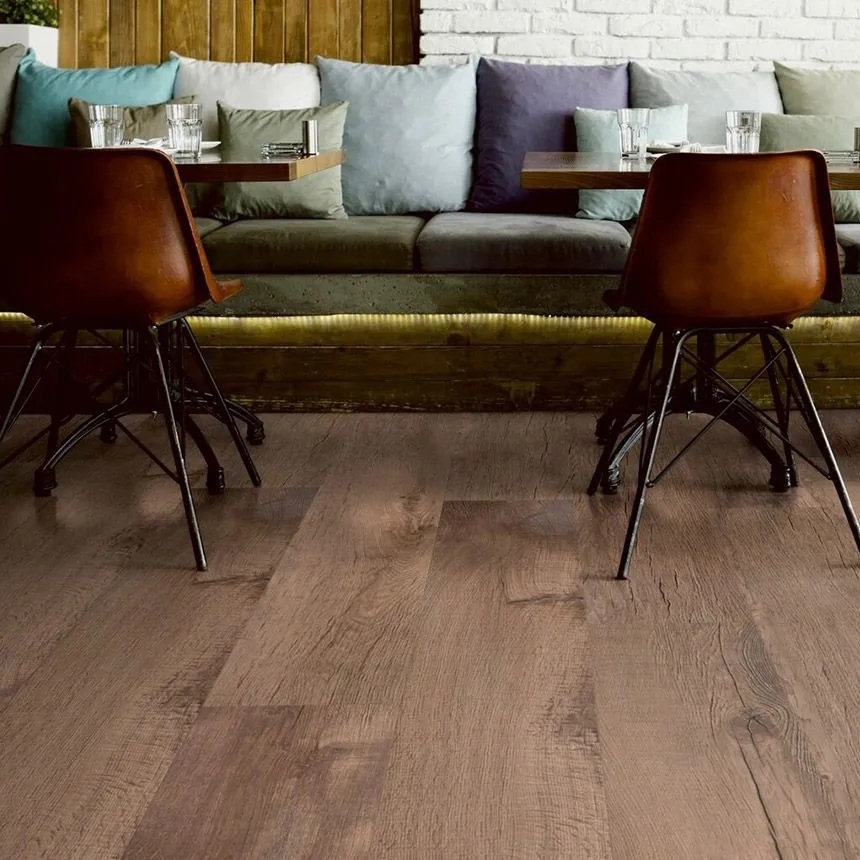 TER HÜRNE Design-Vinylboden Eiche Salvador sägerau-gebürstet Lange Landhausdiele | Grand Choice Comfort TER HÜRNE Design-Vinylboden Eiche Salvador sägerau-gebürstet Lange Landhausdiele | Grand Choice Comfort