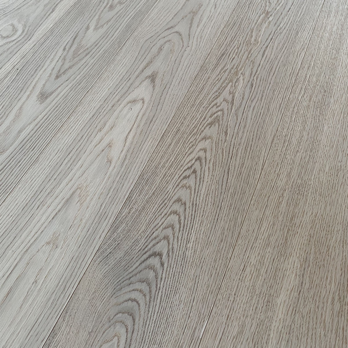 PARADOR Parkett Eiche geweißt Landhausdiele lackversiegelt matt 4-seitige Minifase | Sonderedition-# guenstig bei bodenverkauf.de kaufen PARADOR Parkett Eiche geweißt Landhausdiele lackversiegelt matt 4-seitige Minifase | Sonderedition-#