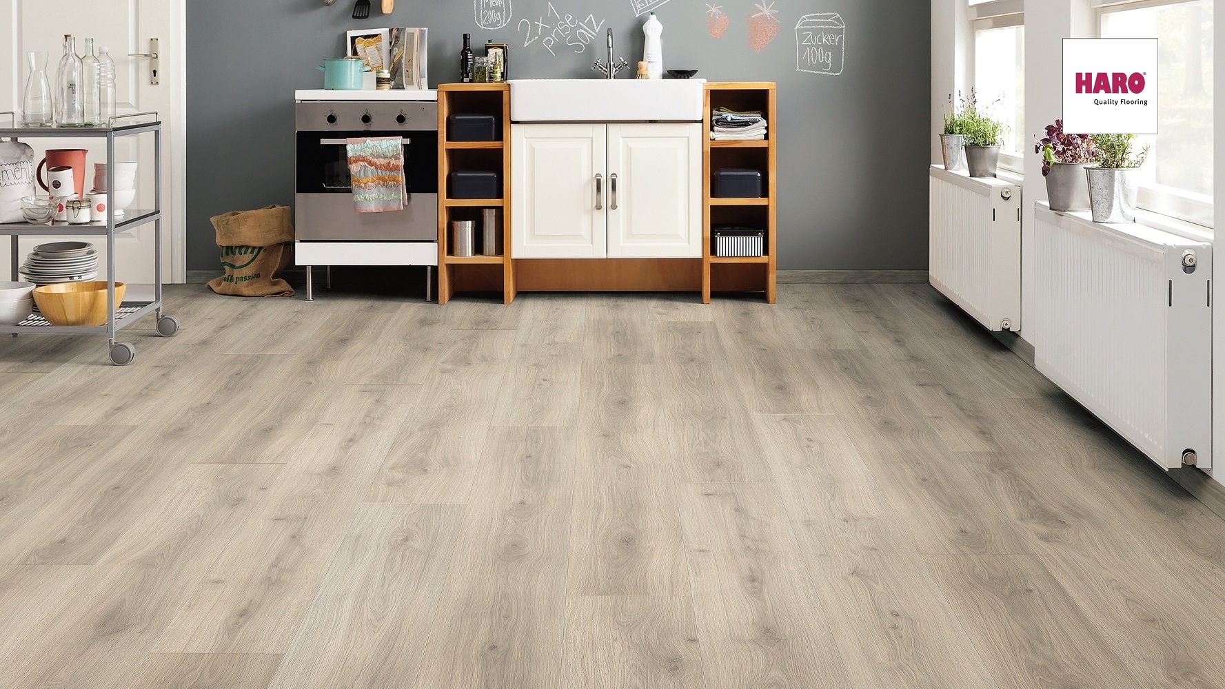 HARO Laminat Eiche Emilia samtgrau Landhausdiele 4V | Tritty 100 Gran Via Sonderedition | 11 m²-4018427445836