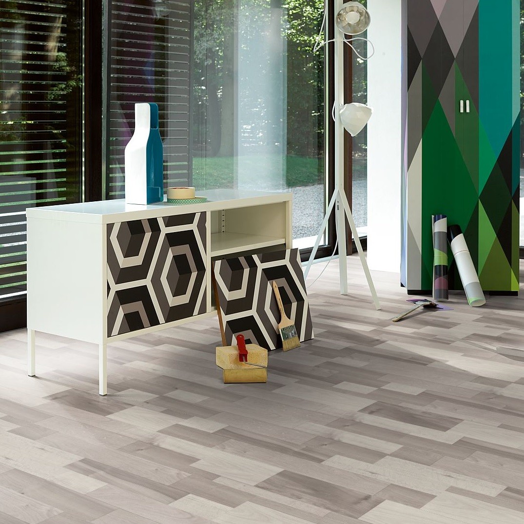 PARADOR Laminat Eiche Mix lichtgrau Seidenmatte Struktur | Classic 1050-4014809150473 guenstig bei bodenverkauf.de kaufen PARADOR Laminat Eiche Mix lichtgrau Seidenmatte Struktur | Classic 1050-4014809150473