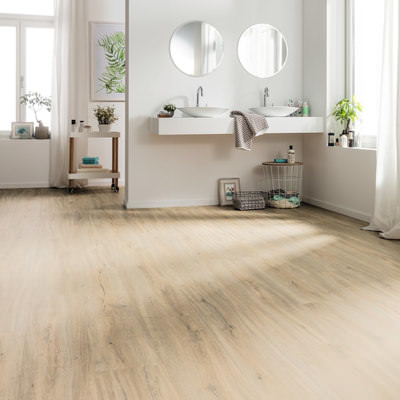 HARO Living Designboden Eiche Como strukturiert Landhausdiele 4VM | HydroStar | 25 m²-4018427419134 guenstig bei bodenverkauf.de kaufen HARO Living Designboden Eiche Como strukturiert Landhausdiele 4VM | HydroStar | 25 m²-4018427419134