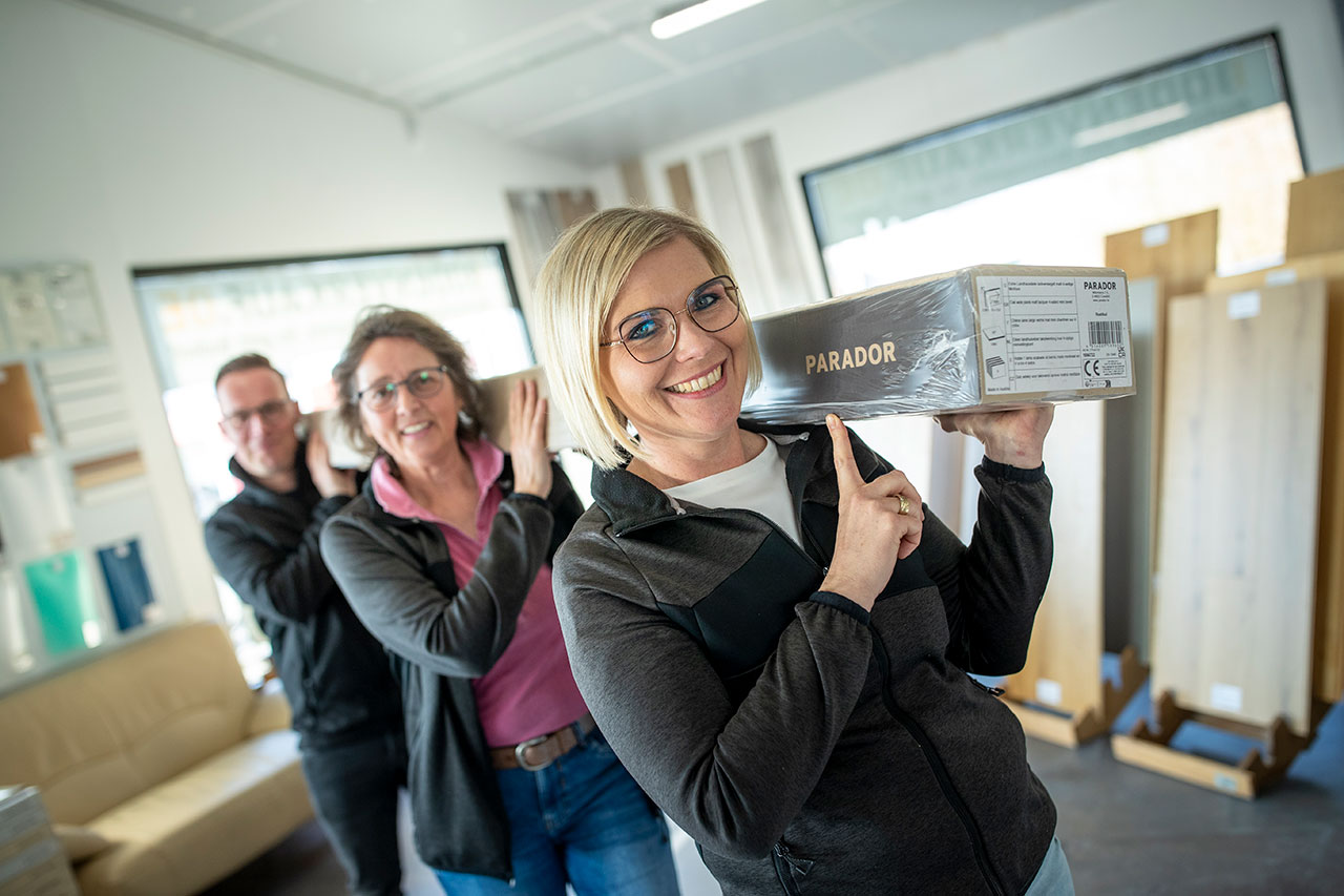 Motiviertes Team bei bodenverkauf.de Motiviertes Team bei bodenverkauf.de