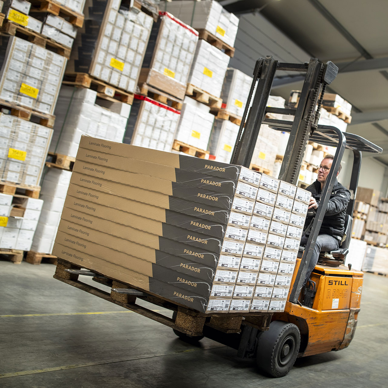 Gabelstapler-Transport von Parador-Böden