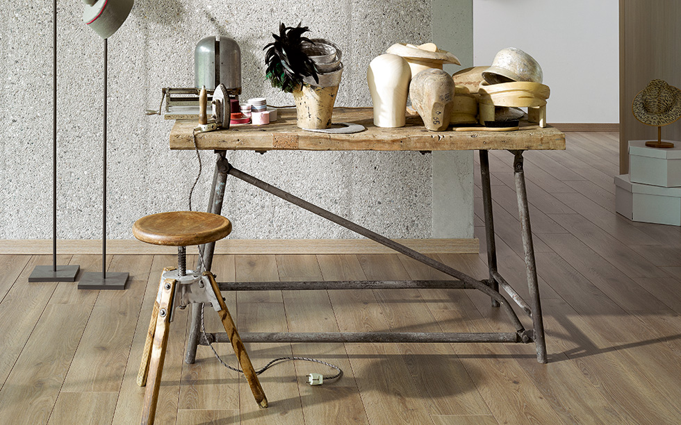 PARADOR Laminat Eiche dunkel gekälkt Landhausdiele 4-seitige V-Fuge | Classic 1050 | 2. Wahl | 34 m²-4014809153894