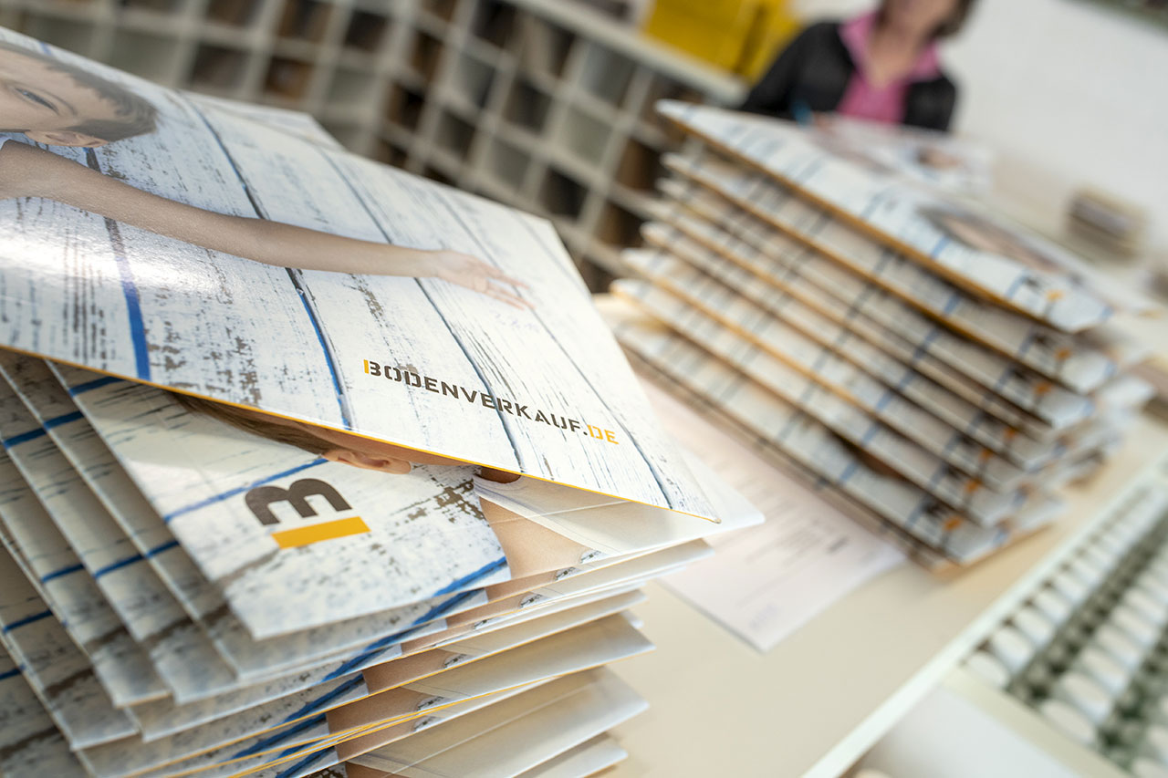 Verpackung von Musterböden bei bodenverkauf.de